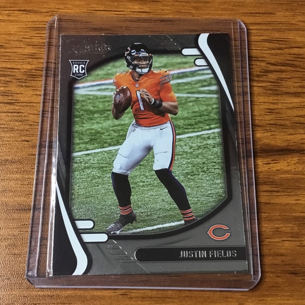 NFL Justin Fields Absolute RC